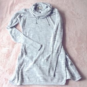 AKINI sweater tunic. XS